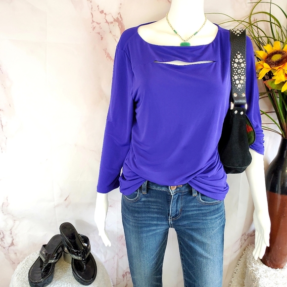 Carmen Marc Valvo Tops - Carmen Marc Valvo designer cut out top